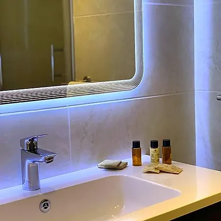 Hotell Berneron 3*