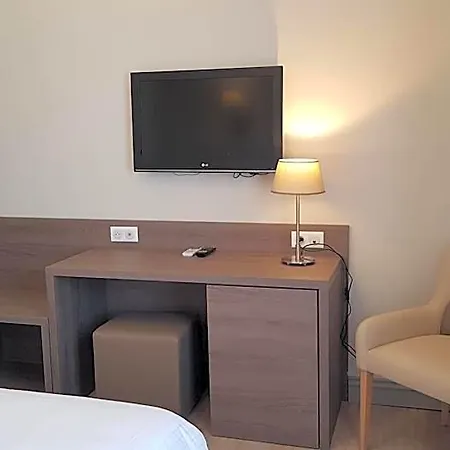 Hotell Berneron 3*